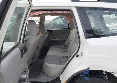 2010 Subaru Forester 2.5X z USA, uszkodzony, nr VIN JF2SH6BC5AH915748